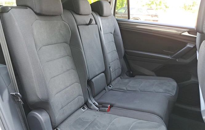 Volkswagen Tiguan Allspace cena 137900 przebieg: 125030, rok produkcji 2019 z Rawicz małe 704